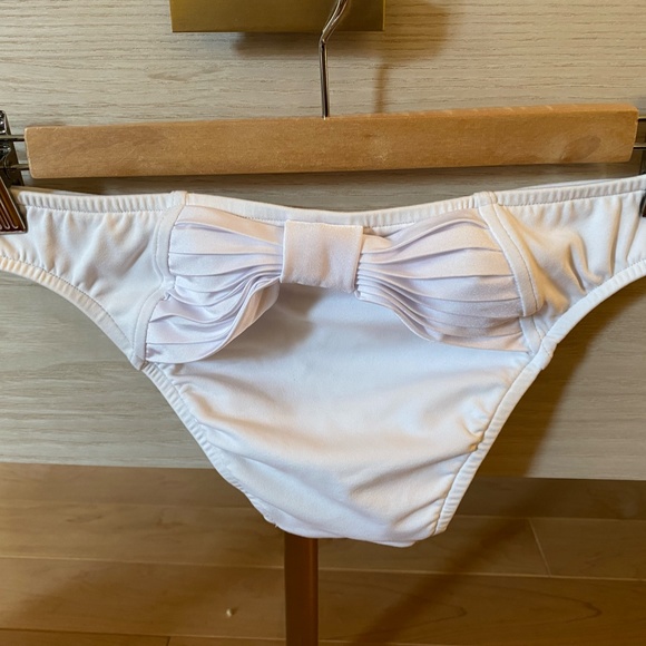 NWOT Seafolly White Goddess Bow Back Brazilian Bikini Bottom - S - Picture 3 of 5
